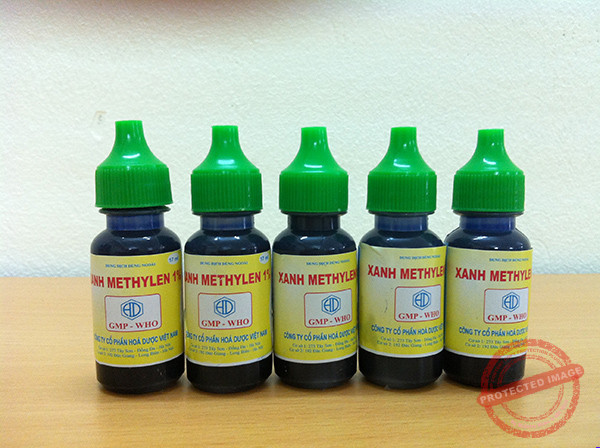 Thuốc xanh Methylen có thể trị bệnh đậu gà hiệu quả.